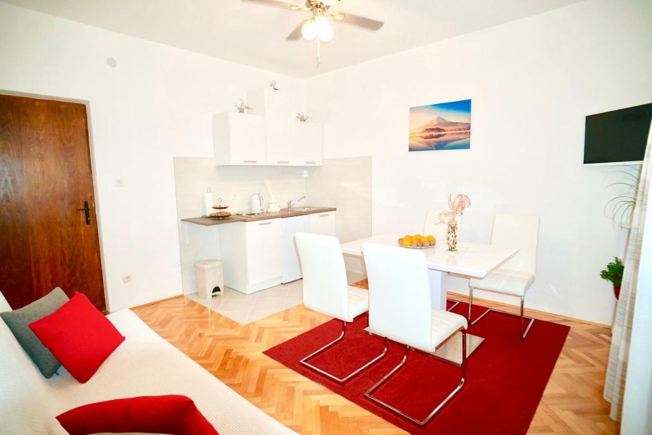 House Mariposa Hotel Trogir Ngoại thất bức ảnh