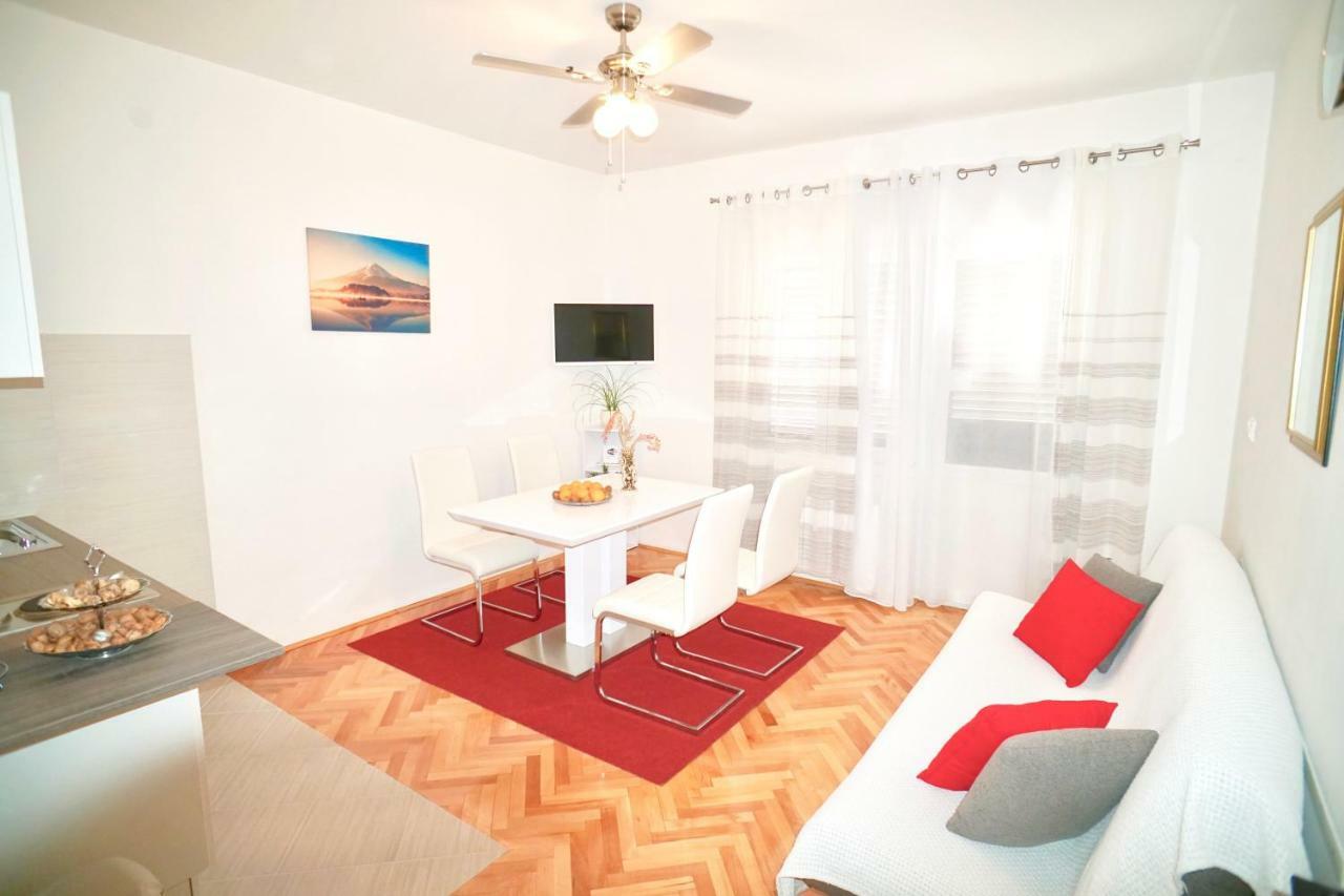 House Mariposa Hotel Trogir Ngoại thất bức ảnh